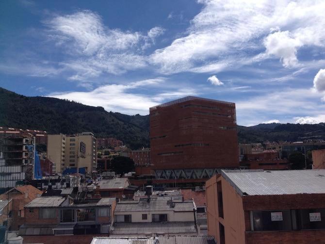 Apartasuite Edificio Monir Bogota Exterior photo